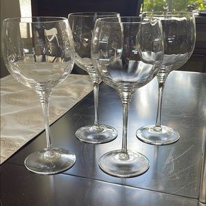 Mikasa “Luisa” Red Wine Glasses. Set of 4.